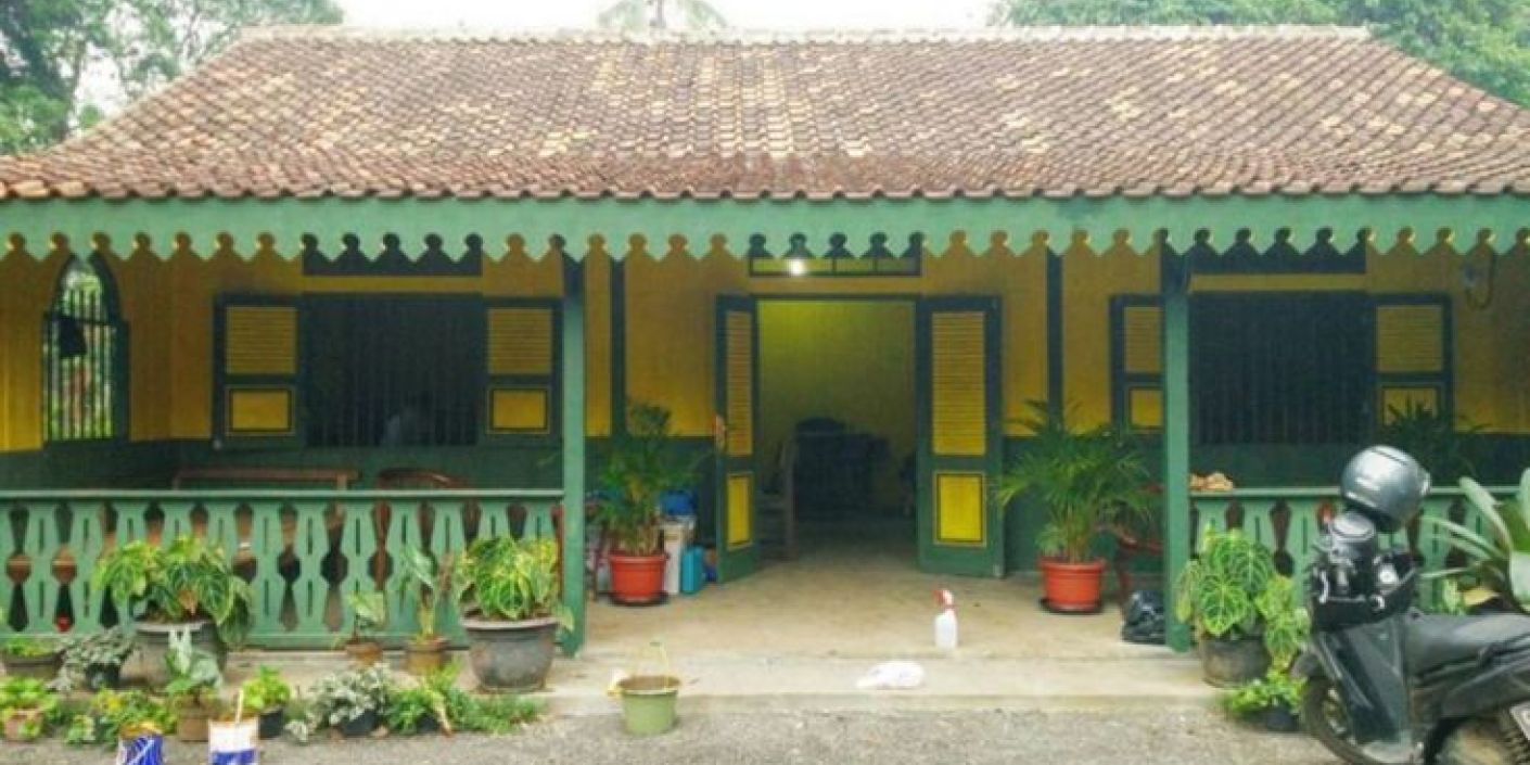 Pagar Rumah Ciri Khas Betawi (Pinterest: artikel.rumah.123.com)