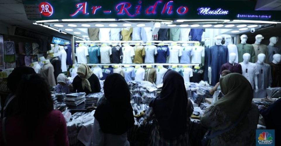 Pasar Tanah Abang masih sepi jelang Lebaran 2025 (FOTO: CNCB Indonesia)