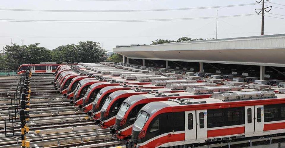 LRT Jabodebek beda dengan LRT Jakarta (PT. Inka)