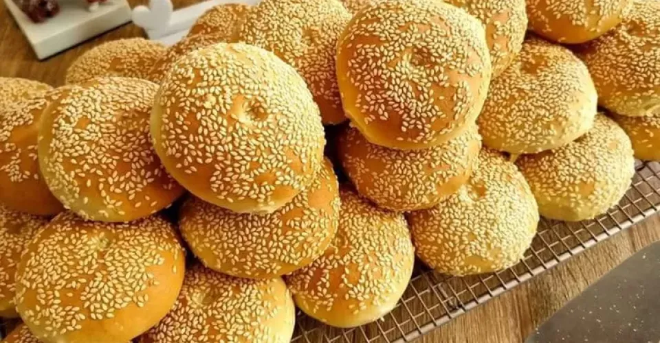 Roti kompiang (FOTO: Wow Babel)