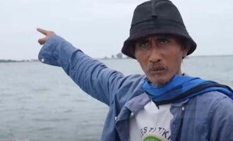 <a href="index.php?option=com_tags&view=tag&id[0]=102:inspirasi">Inspirasi</a>, <a href="index.php?option=com_tags&view=tag&id[0]=2417:tokoh">tokoh</a>, <a href="index.php?option=com_tags&view=tag&id[0]=2418:nelayan">nelayan</a>, <a href="index.php?option=com_tags&view=tag&id[0]=2419:pagar-laut">pagar laut</a>