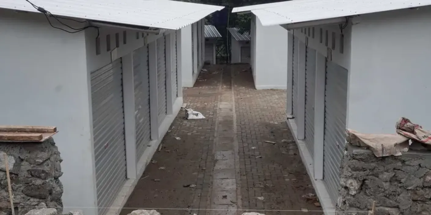 FOTO: Tempat Relokasi Pedagang Pasar Barito di Lenteng Agung (sumber: Merdeka.com/ Randi Saputra)